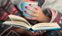 पोती को पढ़ाते-पढ़ाते दादी को किताबों में मिला कुछ ऐसा कि दादी बन गई करोड़पति, हुई पूरी दुनिया में फेमस