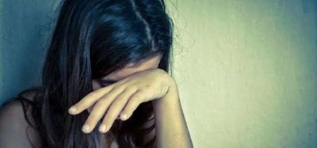 उत्तराखंड में सनसनीखेज वारदात, शिक्षक ने किया कक्षा पांच की छात्रा से दुष्कर्म उत्तराखंड में सनसनीखेज वारदात, शिक्षक ने किया कक्षा पांच की छात्रा से दुष्कर्म