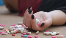 उत्तराखंड : पिता को ज़हर खाता देख बेटी ने भी खाया, दोनों की मौत से परिवार में कोहराम