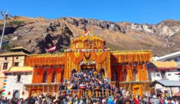 बदरीनाथ धाम के कपाट शीतकाल के लिए बंद, चारधाम यात्रा का हुआ सफल समापन