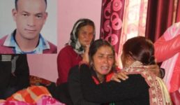 बर्फ में फिसलकर पाकिस्तान सीमा की ओर गिरा उत्तराखंड का जवान, परिवार ने लगाई सरकार से गुहार