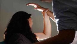 उत्तराखंड : तहसीलदार के घर में युवती के हाथ-पैर बांधकर की छेड़छाड़ और अश्लील हरकत, आरोपियों की तलाश जारी