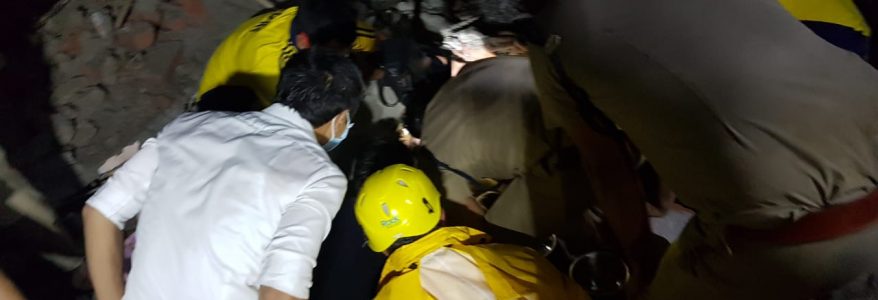 Uttarakhand दर्दनाक हादसे में 4 लोगों की मौत, आधी रात को दो परिवारों पर ढहा कहर Uttarakhand दर्दनाक हादसे में 4 लोगों की मौत, आधी रात को दो परिवारों पर ढहा कहर