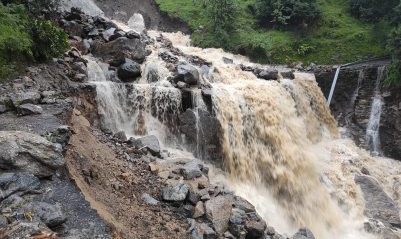 Uttarakhand तेज बारिश के कारण 3 लोग जिंदा दफन, पहाड़ी इलाकों में हो रही है बारिश