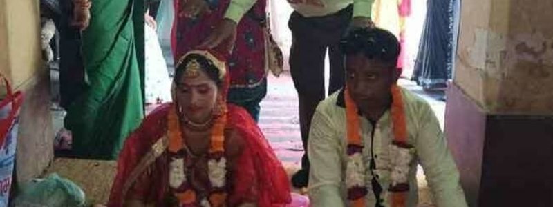 Uttarakhand बेटी की तरह किया बहू का कन्यादान, लोगों में हो रही सास-ससुर की खूब तारीफ Uttarakhand बेटी की तरह किया बहू का कन्यादान, लोगों में हो रही सास-ससुर की खूब तारीफ