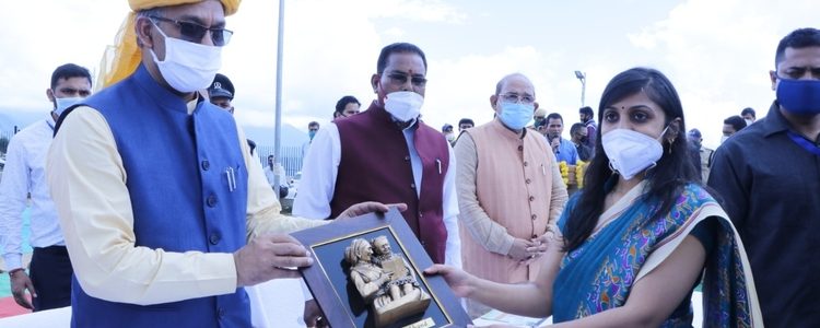 गैरसैंण में भी हुआ ध्वजारोहण, ग्रीष्मकालीन राजधानी बनने के बाद पहला स्वतंत्रता दिवस गैरसैंण में भी हुआ ध्वजारोहण, ग्रीष्मकालीन राजधानी बनने के बाद पहला स्वतंत्रता दिवस
