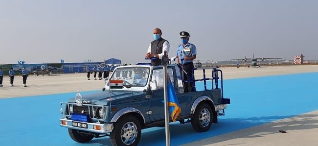 चीन और पाकिस्तान पर रक्षामंत्री राजनाथ सिंह का कड़ा बयान, कहा किसी भी स्थिति का मुकाबला करने के लिए पूरी तरह से तैयार चीन और पाकिस्तान पर रक्षामंत्री राजनाथ सिंह का कड़ा बयान, कहा किसी भी स्थिति का मुकाबला करने के लिए पूरी तरह से तैयार