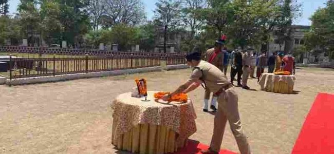 Uttarakhand कोरोना से पुलिस के हेडकॉंस्टेबल की मौत, विभाग ने दी श्रद्धांजलि
