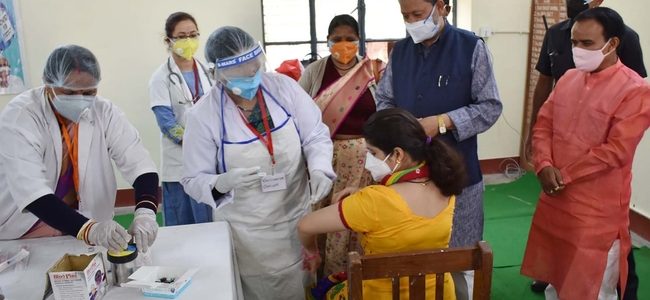 Uttarakhand चमोली पहुंचे मुख्यमंत्री, दो दिनों के अंदर गोपेश्वर में ऑक्सीजन प्लांट का काम पूरा करने के निर्देश दिये Uttarakhand चमोली पहुंचे मुख्यमंत्री, दो दिनों के अंदर गोपेश्वर में ऑक्सीजन प्लांट का काम पूरा करने के निर्देश दिये