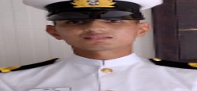 Uttarakhand इस गांव से पहली बार कोई युवक बना नौसेना अधिकारी, घर पर बधाई देने वालों का सिलसिला जारी Uttarakhand इस गांव से पहली बार कोई युवक बना नौसेना अधिकारी, घर पर बधाई देने वालों का सिलसिला जारी