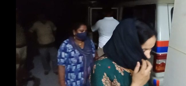 Uttarakhand बड़े रैकेट का भंडाफोड़, 4 महिलाएं और 2 पुरुष गिरफ्तार Uttarakhand बड़े रैकेट का भंडाफोड़, 4 महिलाएं और 2 पुरुष गिरफ्तार
