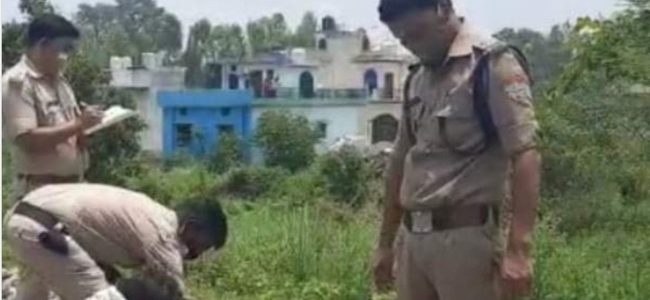 Uttarakhand संपर्क क्रांति ट्रेन की चपेट में आने से महिला की मौत, शव की पहचान नहीं हो सकी Uttarakhand संपर्क क्रांति ट्रेन की चपेट में आने से महिला की मौत, शव की पहचान नहीं हो सकी
