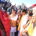टिहरी गढ़वाल केे नरेन्द्रनगर में सीएम धामी घंटाकर्ण मंदिर पहुंचे, इलाके के विकास के लिए कीं घोषणाएं