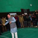 बैडमिंटन खेल खिलाड़ियों का हौसला बढ़ाया सीएम धामी ने, अन्तर्विभागीय बैडमिंटन प्रतियोगिता का शुभारंभ किया