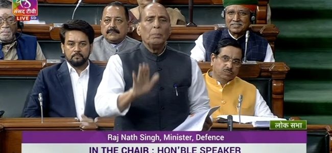 फिर सीमा पर भारत और चीन के सैनिकों के बीच झड़प, भारतीय सैनिकों ने दिया मुंहतोड़ जवाब, संसद में रक्षा मंत्री राजनाथ सिंह ने दी जानकारी फिर सीमा पर भारत और चीन के सैनिकों के बीच झड़प, भारतीय सैनिकों ने दिया मुंहतोड़ जवाब, संसद में रक्षा मंत्री राजनाथ सिंह ने दी जानकारी