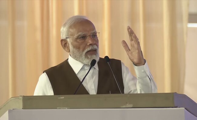 पीएम मोदी और गृह मंत्री अमित शाह ने उत्तराखंड सीएम धामी को फोन किया, अतिवृष्टि से उत्पन्न स्थिति की विस्तृत जानकारी प्राप्त की, प्रदेश को हर संभव सहयोग का आश्वासन दिया