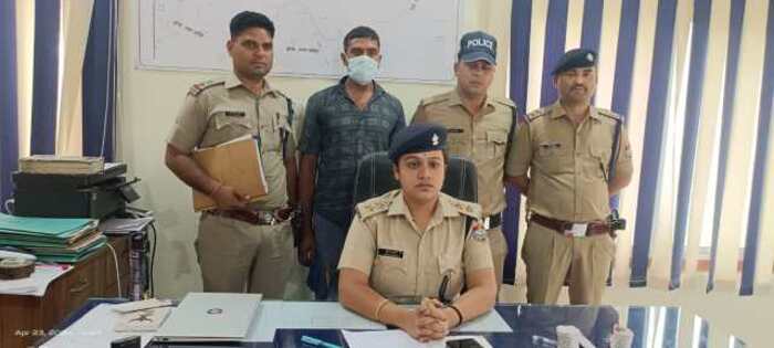 Uttarakhand नौकर ने चाकू से रेता मालिक के नाबालिग बेटे का गला, मालकिन की एक बात से नाराज होकर उठाया कदम, गिरफ्तार