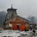 केदारनाथ में हुई बर्फबारी, आसपास के मौसम में आई ठंडक