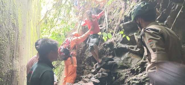 केदारनाथ यात्रा मार्ग में फंसे तीर्थयात्रियों का रेस्क्यू जारी, अभी तक करीब 7 हजार यात्री सुरक्षित निकाले गए केदारनाथ यात्रा मार्ग में फंसे तीर्थयात्रियों का रेस्क्यू जारी, अभी तक करीब 7 हजार यात्री सुरक्षित निकाले गए