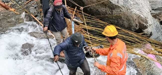 केदारघाटी में रेस्क्यू अभियान समाप्त, समय रहते कदम उठाकर 15 हजार से अधिक लोगों को सुरक्षित निकाला गया, सीएम धामी के नेतृत्व में कुशल आपदा प्रबंधन की दिखी झलक