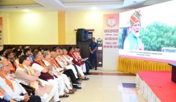 सीएम धामी ने भी सुना पीएम मोदी का ‘मन की बात’ कार्यक्रम, कहा इस कार्यक्रम के माध्यम से बेहतर और समृद्ध भारत की प्रेरणा मिलती है, छोटे स्थानों पर होने वाले बड़े कार्यों को भी देश दुनिया के सामने लाया गया है