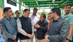 देहरादून के इलेक्ट्रॉनिक मीडिया पत्रकारों ने मुख्यमंत्री पुष्कर सिंह धामी से मुलाकात की, नैनीताल जनपद के पत्रकारों के मामले में त्वरित कार्रवाई करने पर धन्यवाद दिया