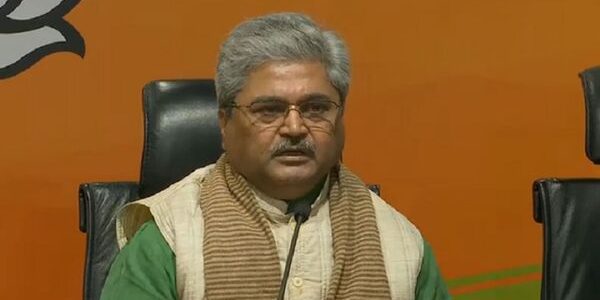 बेहतर कार्य कर रही है धामी के नेतृत्व में उत्तराखंड सरकार, सीएम धामी हर चुनौती पर खरे उतरते रहे हैं : दुष्यंत गौतम बेहतर कार्य कर रही है धामी के नेतृत्व में उत्तराखंड सरकार, सीएम धामी हर चुनौती पर खरे उतरते रहे हैं : दुष्यंत गौतम