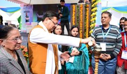 मुख्यमंत्री ने किया भारतीय मानक ब्यूरो, मानक मेला का शुभारंभ, ISI मार्क उत्पादों को खरीदने के लिए शपथ भी दिलाई