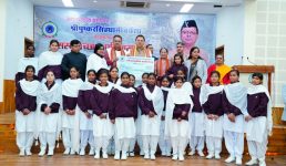 मुख्यमंत्री धामी ने संस्कृत छात्र प्रतिभा सम्मान एवं छात्रवृत्ति वितरण कार्यक्रम में 261 संस्कृत विद्यार्थियों को किया सम्मानित, कहा सरकार संस्कृत शिक्षा को बढ़ावा देने का कर रही है कार्य