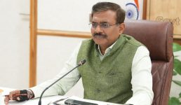 Chardham Yatra 2025, सुरक्षित, सुगम और सुव्यवस्थित चारधाम यात्रा के लिए शासन-प्रशासन ने कसी कमर, मुख्य सचिव ने सम्बन्धित जनपदों एवं यात्रमार्गों की तैयारियों को परखा
