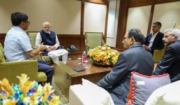 पहलगाम में पर्यटकों पर आतंकी हमला, हिल गया देश, कश्मीर में सबसे ज्यादा आक्रोश, पीएम मोदी विदेश यात्रा रद्द कर भारत लौटे