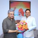 सीएम पुष्कर सिंह धामी ने रेल मंत्री से की मुलाकात, देहरादून से सहारनपुर को मोहण्ड होते हुए रेलवे से जोड़ने के लिए टनल आधारित रेल लाईन परियोजना के लिए अनुरोध किया