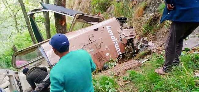 उत्तरकाशी में हेलीकॉप्टर दुर्घटनाग्रस्त, 6 लोगों की मौत उत्तरकाशी में हेलीकॉप्टर दुर्घटनाग्रस्त, 6 लोगों की मौत