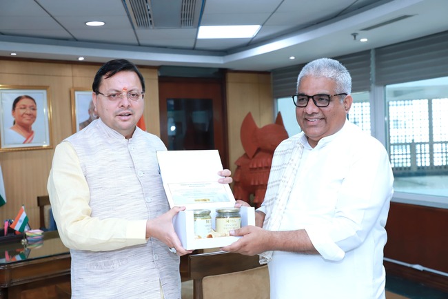 सीएम धामी ने केंद्रीय वन, पर्यावरण एवं जलवायु परिवर्तन मंत्री भूपेन्द्र यादव से भेंट की, उत्तराखंड से जुड़े विभिन्न मुद्दों पर हुई बात