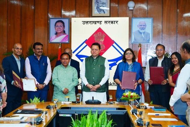 Uttarakhand मुख्यमंत्री धामी की उपस्थिति में किये गये तीन महत्वपूर्ण समझौते, सामाजिक विकास, डिजिटल टैलेंट केंद्र और ﻿महाविद्यालयों में एआई आधारित व्यक्तित्व विकास के लिए आधुनिक कोर्स संचालन के लिए हुआ समझौता