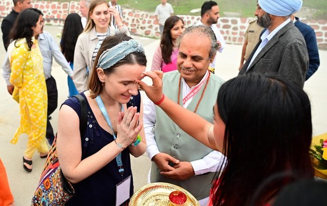 भराड़ीसैंण, गैरसैंण की मिट्टी ने जीता विदेशी मेहमानों का दिल, विदेशी मेहमानों ने सराहा उत्तराखंड की संस्कृति और सौंदर्य