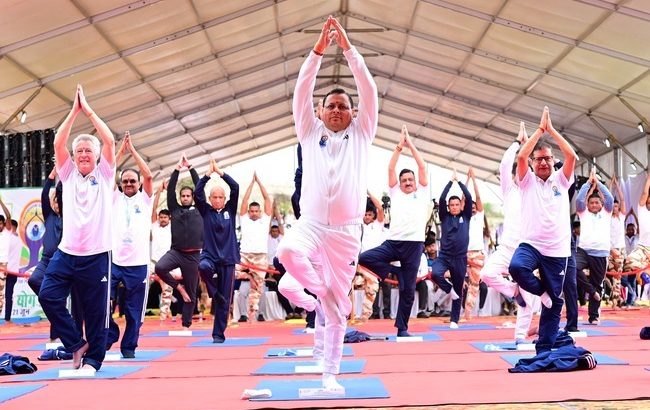 मुख्यमंत्री ने भराड़ीसैंण से दिया “हर घर योग, हर जन निरोग’’ का संदेश, राज्य में योग नीति का किया औपचारिक शुभारंभ