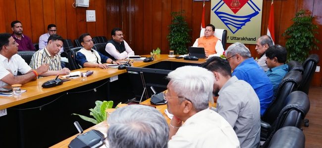 रिस्पना और बिंदाल नदी पर चार लेन एलिवेटेड रोड निर्माण परियोजना की सभी प्रक्रियाओं में तेजी लाने के निर्देश, सीएम ने की लोक निर्माण विभाग की गेम चेंजर योजनाओं की समीक्षा