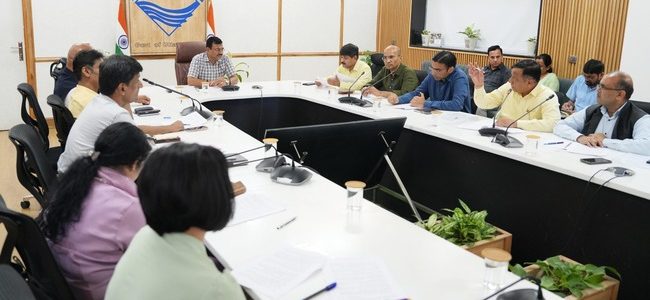 Uttarakhand रजत जयंती वर्ष में स्वतंत्रता दिवस का होगा भव्य आयोजन, जानिए उच्च स्तरीय बैठक में क्या बना प्लान