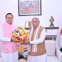 उत्तराखण्ड के मुख्यमंत्री पुष्कर सिंह धामी ने आज नई दिल्ली में केंद्रीय विद्युत मंत्री मनोहर लाल खट्टर से भेंट की, राज्य से जुड़ी विभिन्न योजनाओं पर हुई बात