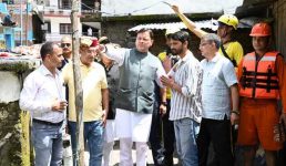 Uttarkashi मुख्यमंत्री धामी ने बड़कोट तहसील के स्यानाचट्टी में आपदा प्रभावित क्षेत्र का किया स्थलीय निरीक्षण, स्यानाचट्टी में बनी अस्थाई झील को खोलने के लिए चल रहे कार्यों का लिया जायजा