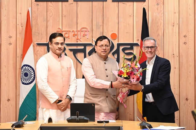 उत्तराखण्ड सरकार और जर्मन स्थित इनोवेशन हब राइन-माइन के मध्य लेटर ऑफ इन्टेन्ट (एल.ओ.आई) पर हस्ताक्षर, सीएम धामी रहे मौजूद