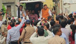 आपदा की घड़ी में जनसेवा की मिसाल बने मुख्यमंत्री पुष्कर सिंह धामी, भारी बारिश के बीच ट्रैक्टर से पहुँचे हरिद्वार के लक्सर आपदा प्रभावित क्षेत्रों में