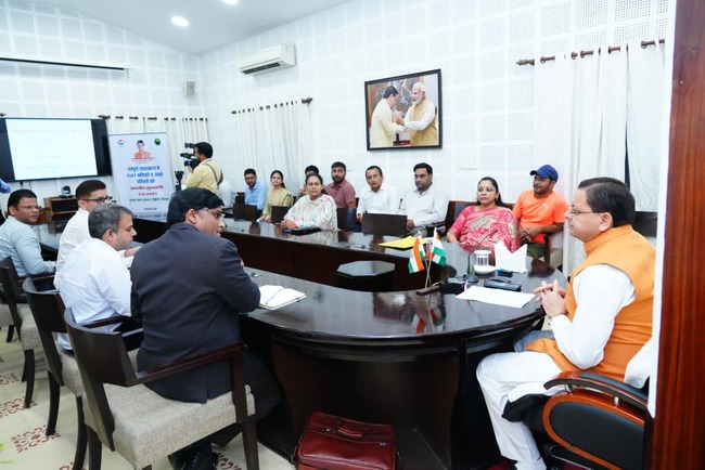 सीएम धामी ने श्रमवीरों के कल्याण के लिए ₹11 करोड़ 50 लाख की आर्थिक सहायता डीबीटी के माध्यम से हस्तांतरित की, कहा श्रमिकों के सम्मान और कल्याण के लिए राज्य सरकार प्रतिबद्ध