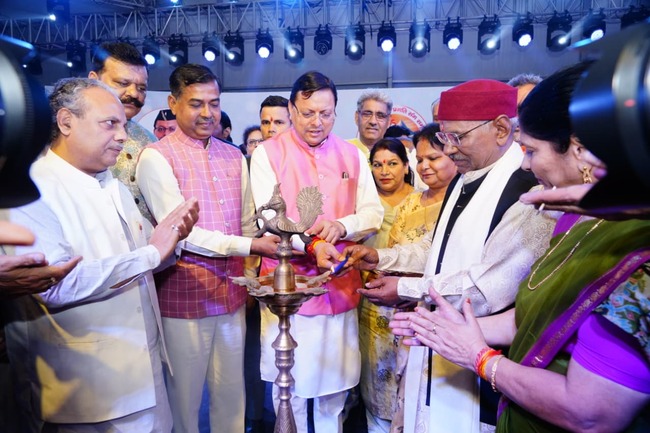 मुख्यमंत्री ने हरिद्वार में आयोजित देवभूमि रजत उत्सव 2025 में किया प्रतिभाग, कहा राज्य आंदोलनकारियों और मातृशक्ति के प्रति भावांजलि अर्पित करने का अवसर है रजत जयंती उत्सव मुख्यमंत्री ने हरिद्वार में आयोजित देवभूमि रजत उत्सव 2025 में किया प्रतिभाग, कहा राज्य आंदोलनकारियों और मातृशक्ति के प्रति भावांजलि अर्पित करने का अवसर है रजत जयंती उत्सव