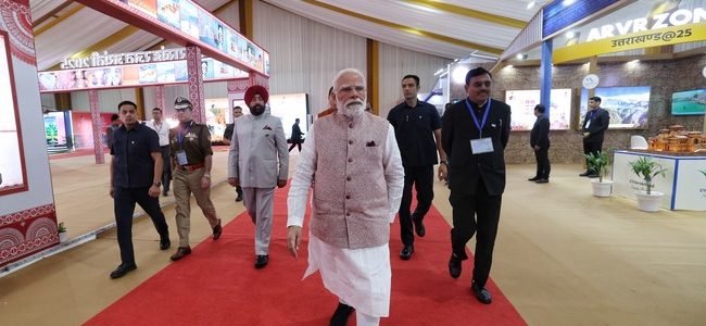 प्रधानमंत्री मोदी की उपस्थिति में नैनी सैनी हवाई अड्डे, पिथौरागढ़ के अधिग्रहण हेतु एमओयू पर हस्ताक्षर, साबित होगा मील का पत्थर