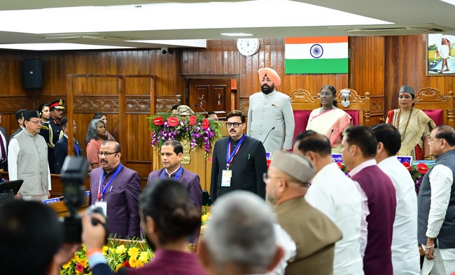 राष्ट्रपति द्रौपदी मुर्मु ने रजतोत्सव के क्रम में विधानसभा के विशेष सत्र को संबोधित किया, कहा 25 वर्षों की यात्रा के दौरान उत्तराखंड ने हासिल किए विकास के प्रभावशाली लक्ष्य
