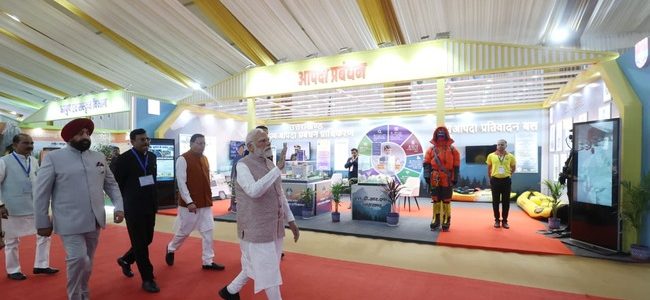 प्रधानमंत्री ने उत्तराखंड की विकास यात्रा से जुड़े युवाओं, उद्यमियों, महिलाओं से किया संवाद