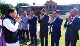 सीएम धामी की अध्यक्षता में मुख्यमंत्री आवास पर IAS अधिकारियों की अनौपचारिक बैठक आयोजित, प्रशासन को तेज़, पारदर्शी और जन-केंद्रित कार्य शैली अपनाने का आह्वान किया