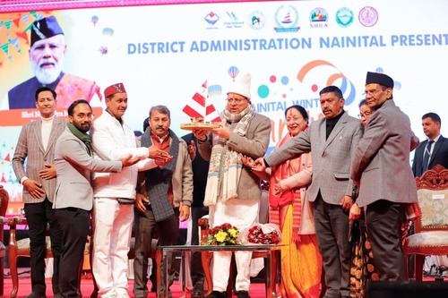 मुख्यमंत्री धामी ने नैनीताल में 121 करोड़ 52 लाख 46 हजार रुपये की लागत के 13 विकास कार्यों का लोकार्पण एवं शिलान्यास किया, विंटर कार्निवाल में भी किया प्रतिभाग